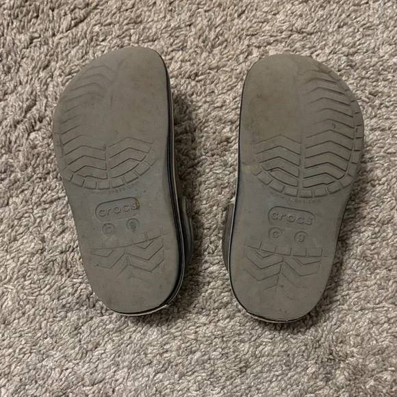 Kids Gray Crocs - Picture 3 of 3
